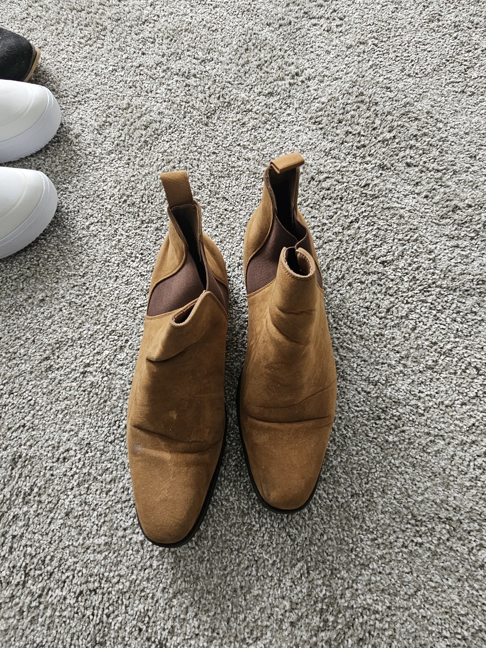 Men's Suede Chelsea Boots in Tan